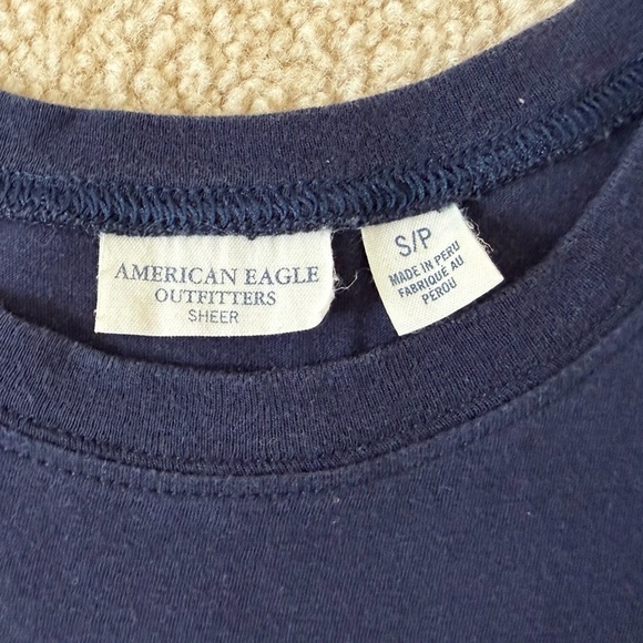 Y2K American Eagle Outfitters Navy & Gold Graphic Tee - Picture 3 of 9